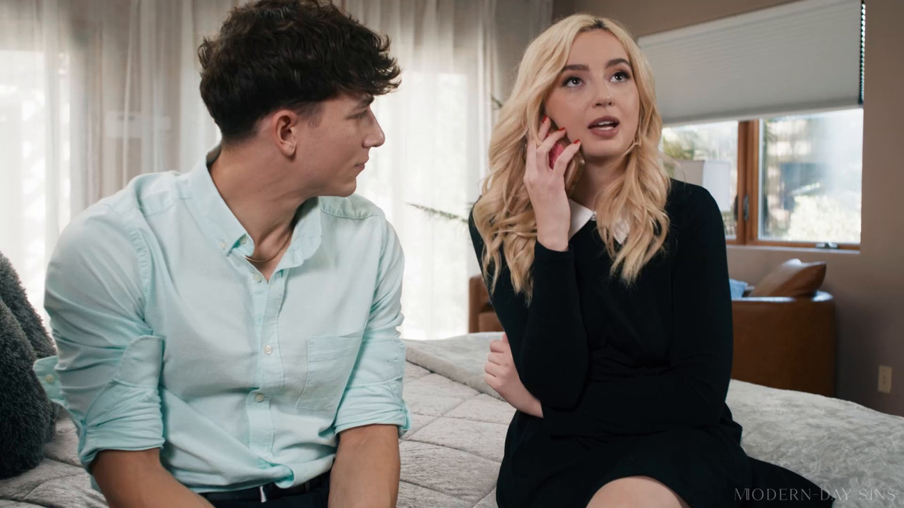 Lexi Lore - Lexi Lore Backdoor To Sin - MODERNDAYSINS.mp4.0000