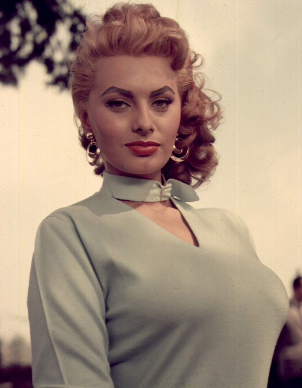 sophia_loren_530