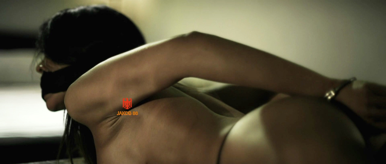 Champagne Nuttanun 10 - Who's Watching Oliver 2017