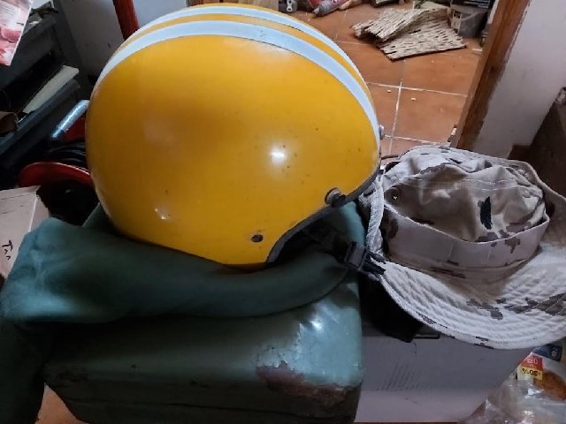 RECAMBIOS me sobran alguna cosita Casco-cartero