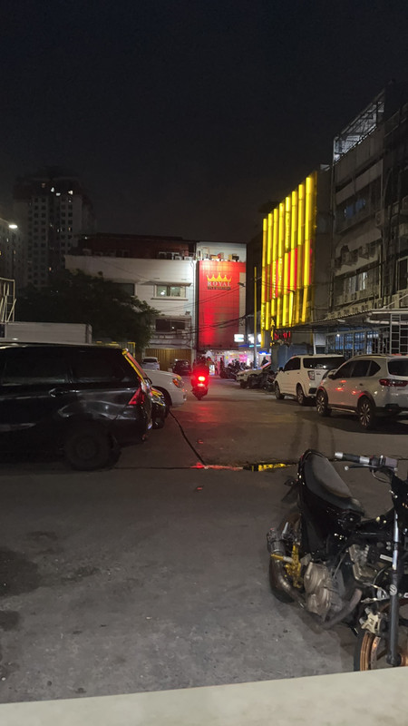 1EB5B9A4-87C1-4617-8432-9BEB54229517