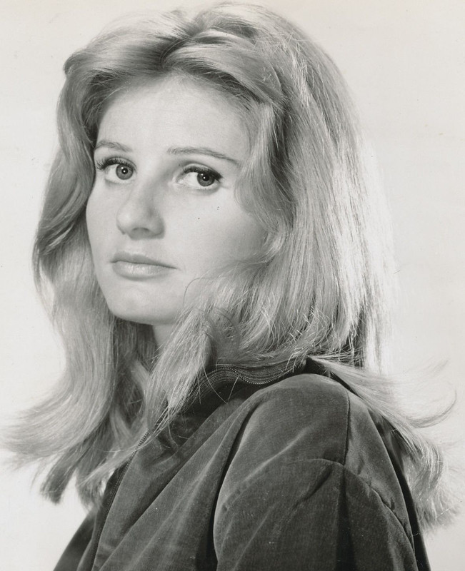 jill_ireland_b04
