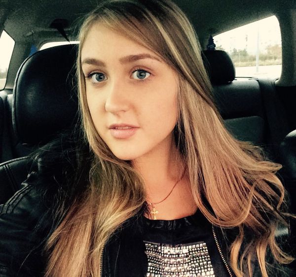 [Image: miss-di-tsalko-BA-h-XDAMfx-L.jpg]