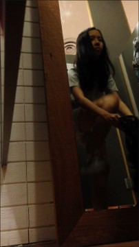 [Image: Voyeur37685131246.jpg]