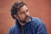 553215dd-ef0f-4e1c-8b25-c50ee8310581-fatherly-joshuajackson-credit-ramona-rosales-site-crops-1