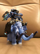 07-Legends-EX-Blue-Blg-Convoy