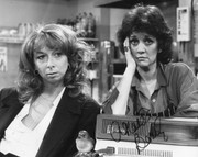 amanda-barrie-a26