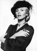 Britt-Ekland-mc75