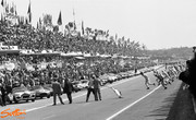 24 HEURES DU MANS YEAR BY YEAR PART ONE 1923-1969 - Page 55 62lm00-Start-1