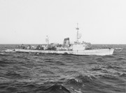 https://i.postimg.cc/tZYQ8KvM/1280px-German-Torpedo-Boat-T-21-at-sea-on-2-July-1946.jpg