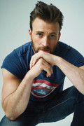 Chris-Evans-superficial-guys-37