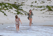 Edita-Vilkeviciute-Sigute-Krilaviciute-On-the-Beach-in-St.-Barts-April-3-2014-118-gigapixel-low_res-