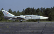 11 ORAP Su-24MR 06 White_0515326 (2)