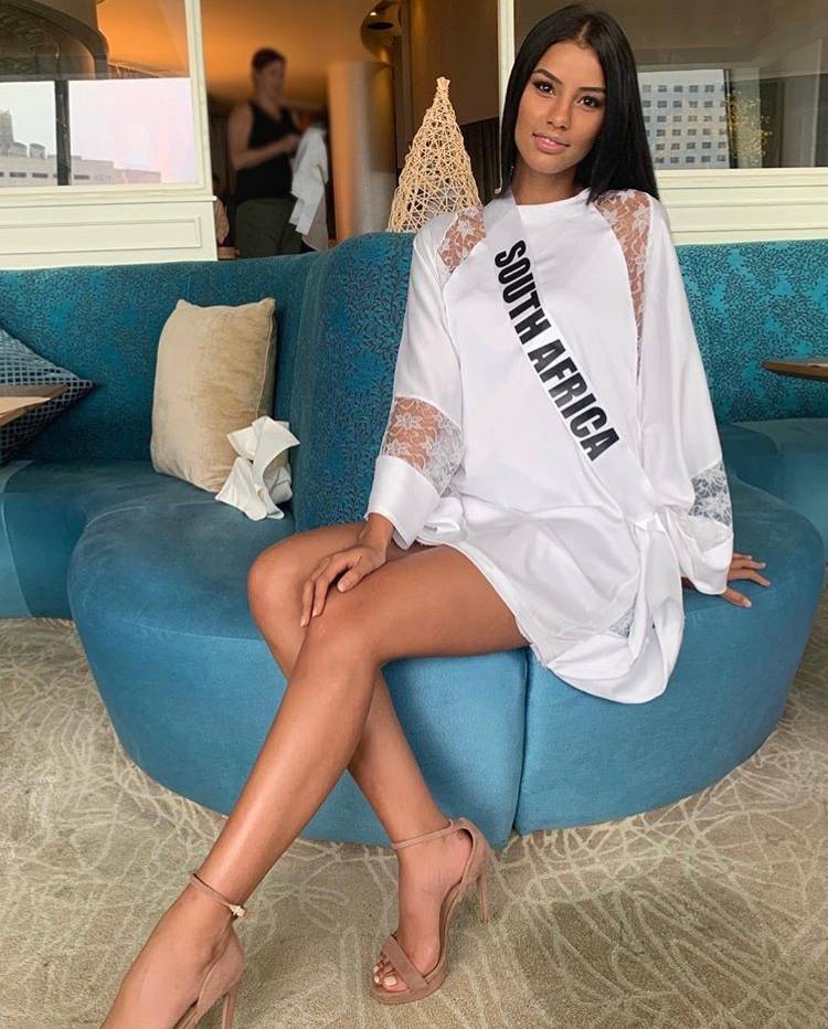 tamaryn green, top 2 de miss universe 2018. - Página 19 0-CA83252-48-FC-4-E75-BC5-B-52817699-EFDD