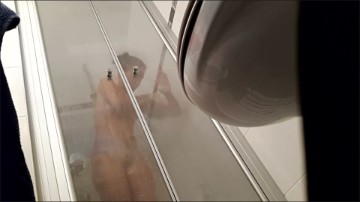 [Image: Voyeur9885120015.jpg]