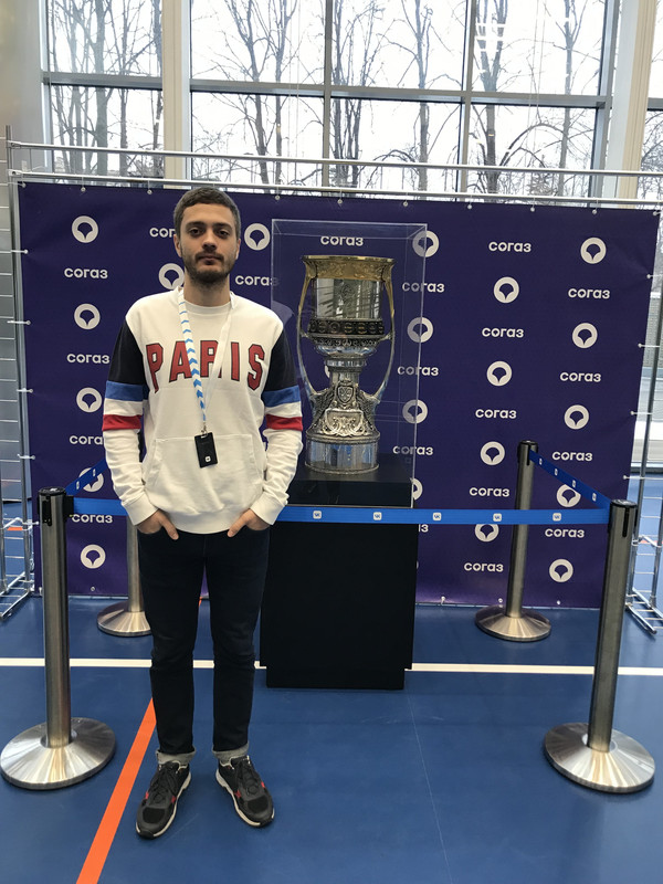 EEC64AB7-79BE-4306-AF13-BCD80177D153