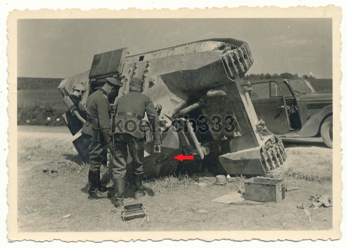 Foto FCM 36 Char leger Beute Panzer französische