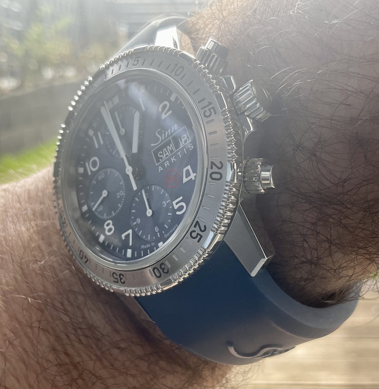 F064FAC6-CDFF-4F71-847A-CA8794609752