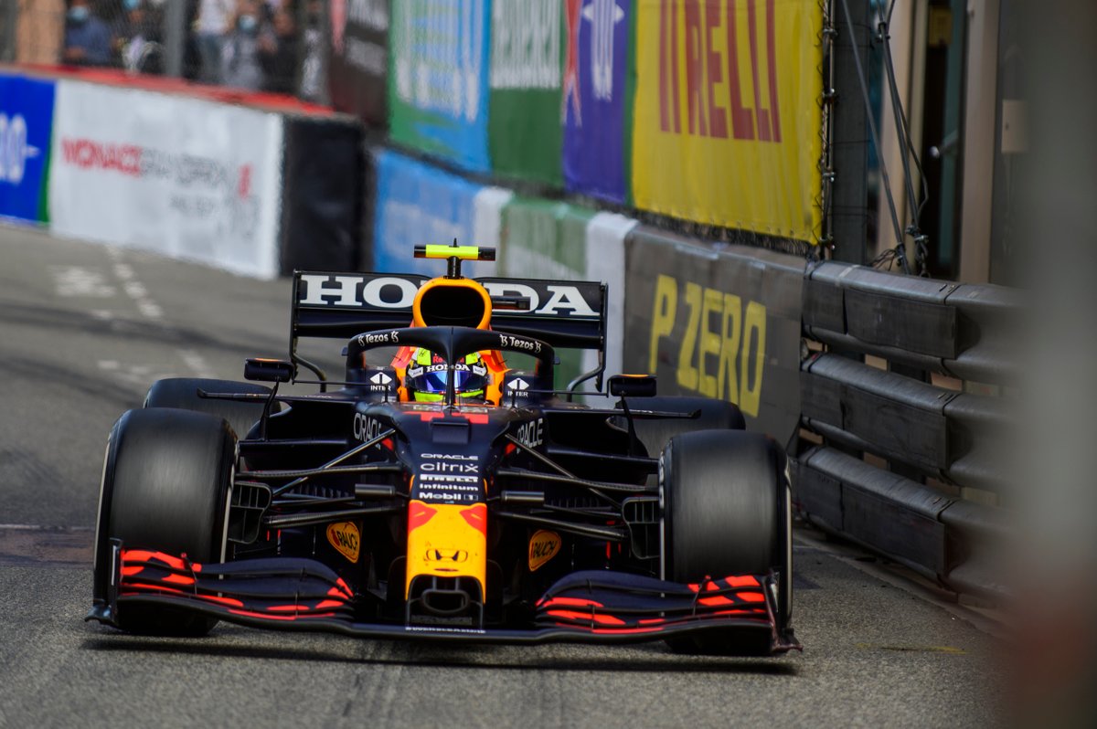 sergio-perez-red-bull-racing-r-1 (1)
