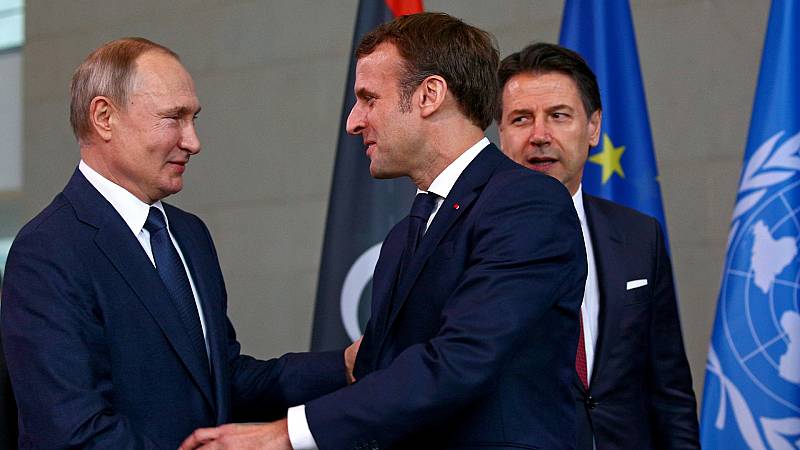 Macron dice que Putin afirmó que Rusia no intensificará la crisis de Ucrania
