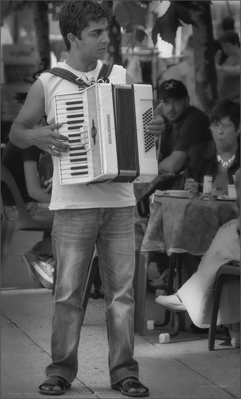 P7255669-Bearbeitet 2023 Fundstücke  LR ERWZ FB