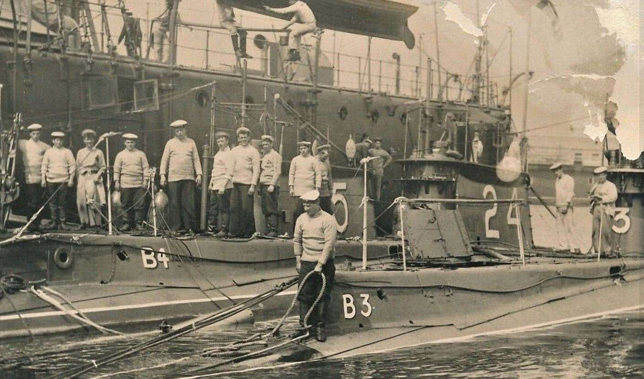 HMS B.3