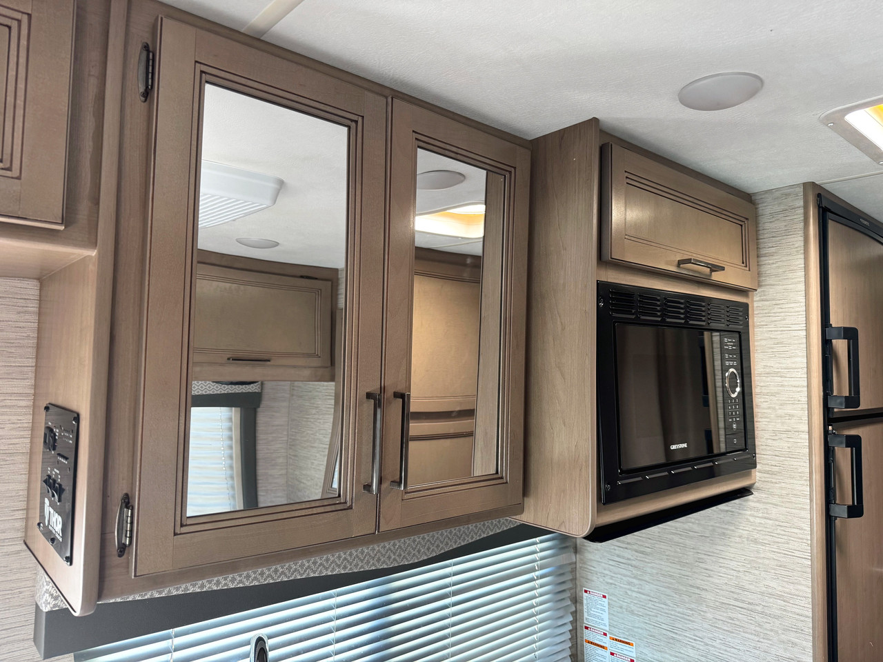 Vehicle thumbnail 22