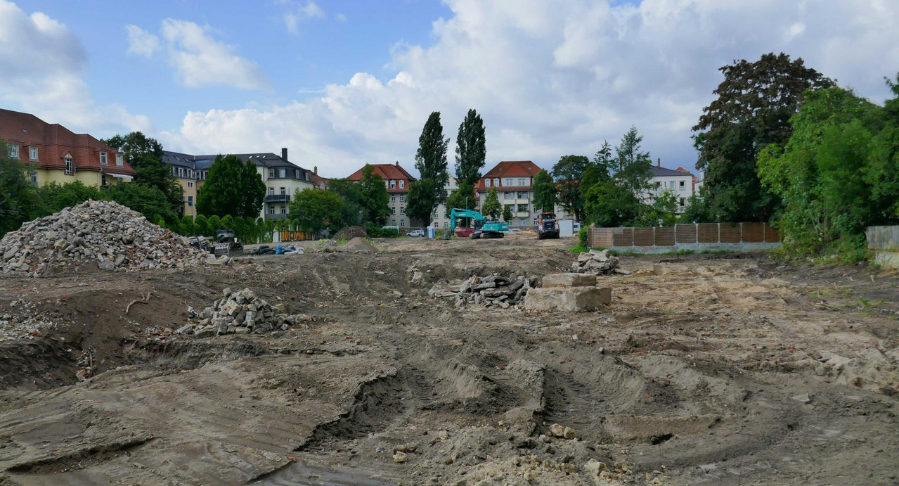 Bild: https://i.postimg.cc/tg6WrmVm/P1370441.jpg