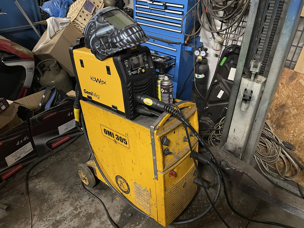 8BB6D62A-2741-4966-B639-C80F5CBB6B93