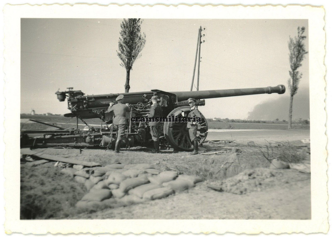 Orig. Foto 17 cm Beute Artillerie Geschütz b. Dünkirchen Calais Frankreich 1940