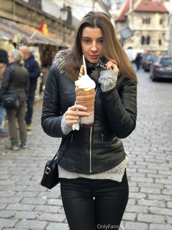 [Image: melenamariarya-08-05-2020-37917139-Ohhh-noo.jpg]