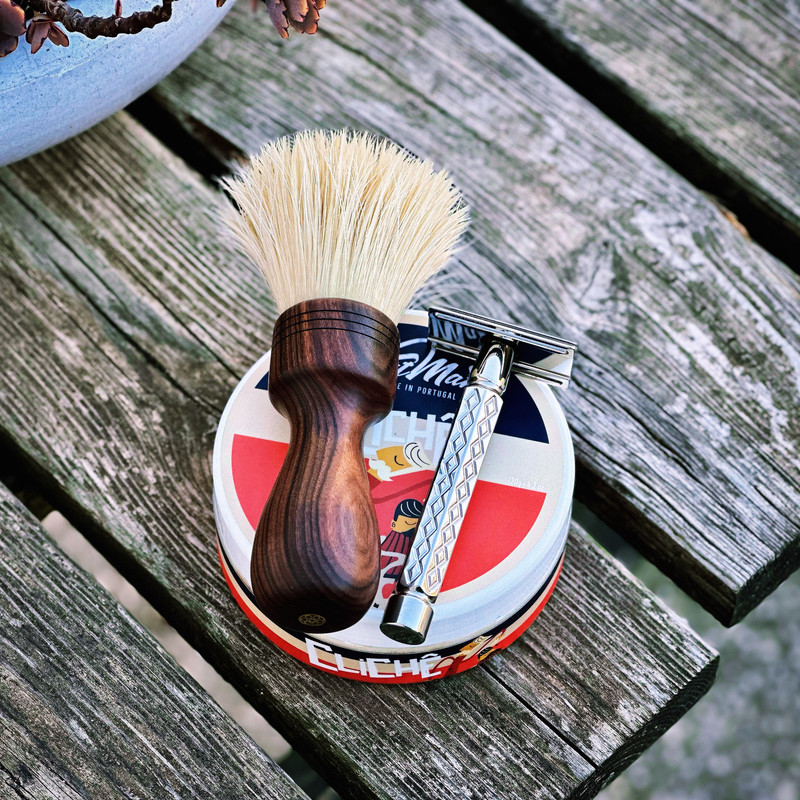 0E7DADA8-5ACC-4DEF-959D-E8A3CA3821CC