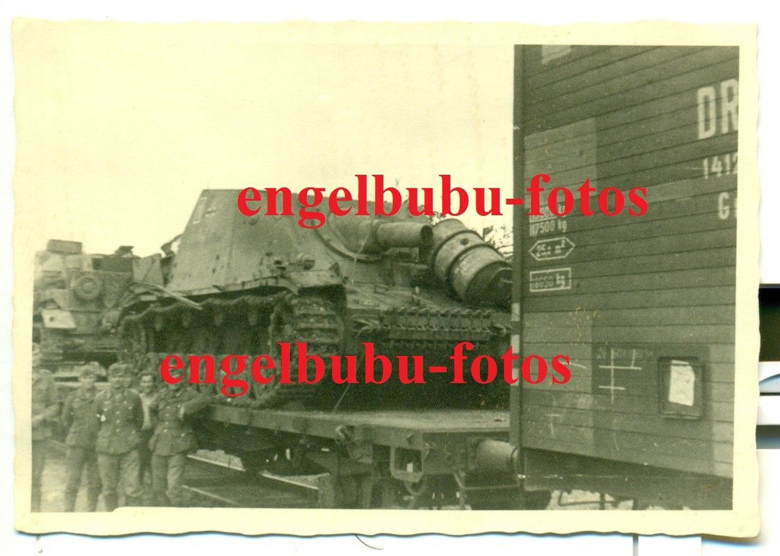 Schweres  STURMPANZER IV - BRUMMBÄR - Eisenbahn