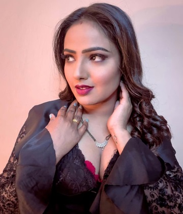 Aakhri Raat (2025) Season 1 Episode 3 (Makhan)