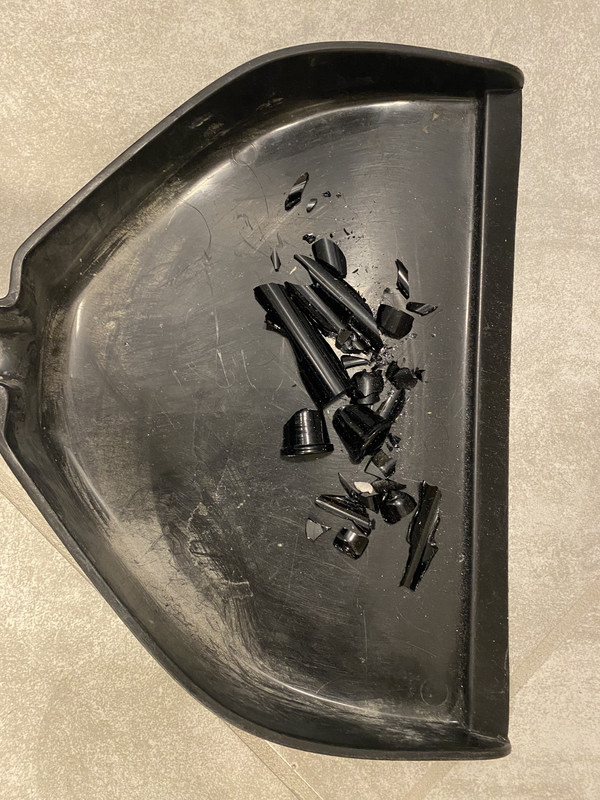 780B32B7-B583-4AF0-B247-A97C9BE98A23