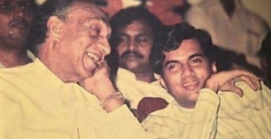 JR-Jayewardene-and-Ranil-Wickremesinghe.jpg