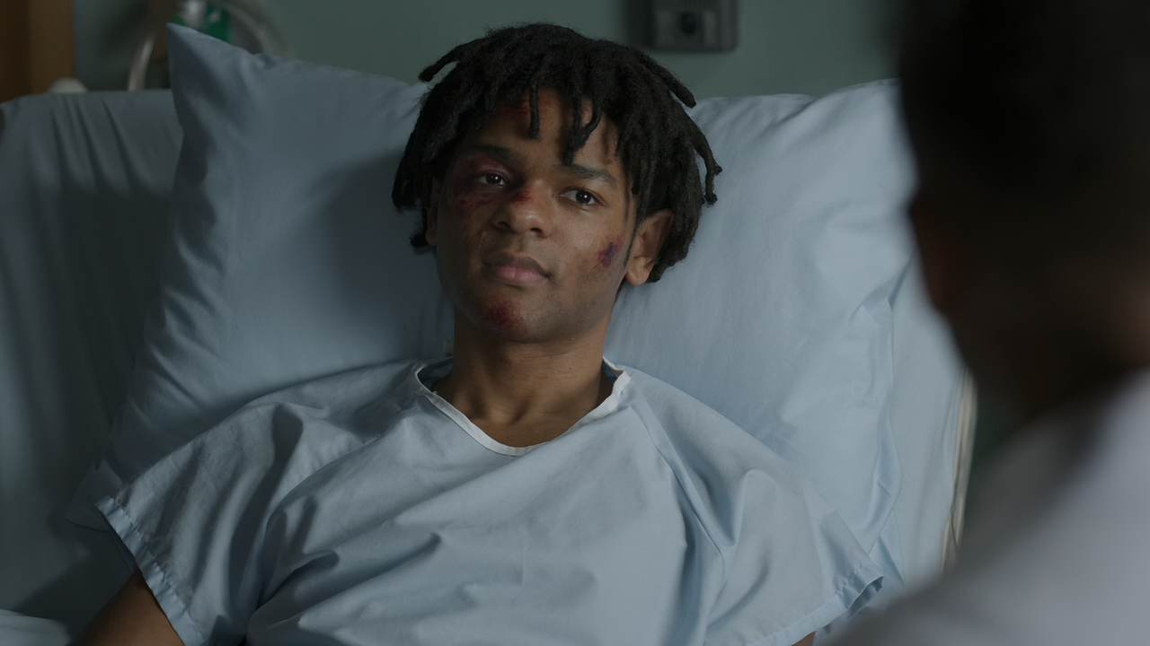 The.Good.Doctor.S05E15.My.Way.1080p.10bit.AMZN.WEB-DL.DDP5.1.HEVC-Vyndros.mkv_snapshot_17.41_[2022.0