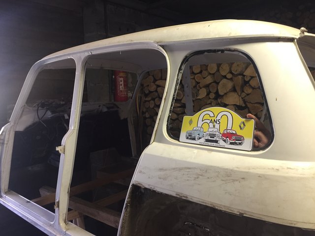 833D0136-EFF2-4FF1-ACBB-C2ED8F3A3D23