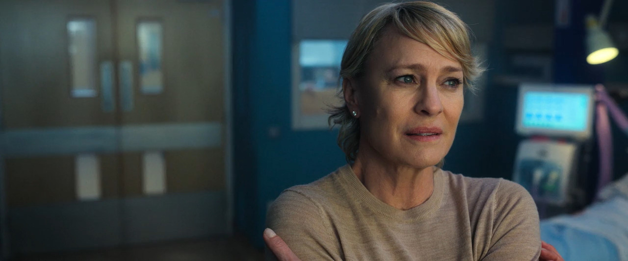 The Girlfriend (2025) Season 1 [Hindi + English] WebRip 480p 720p ESub - Complete Screenshot