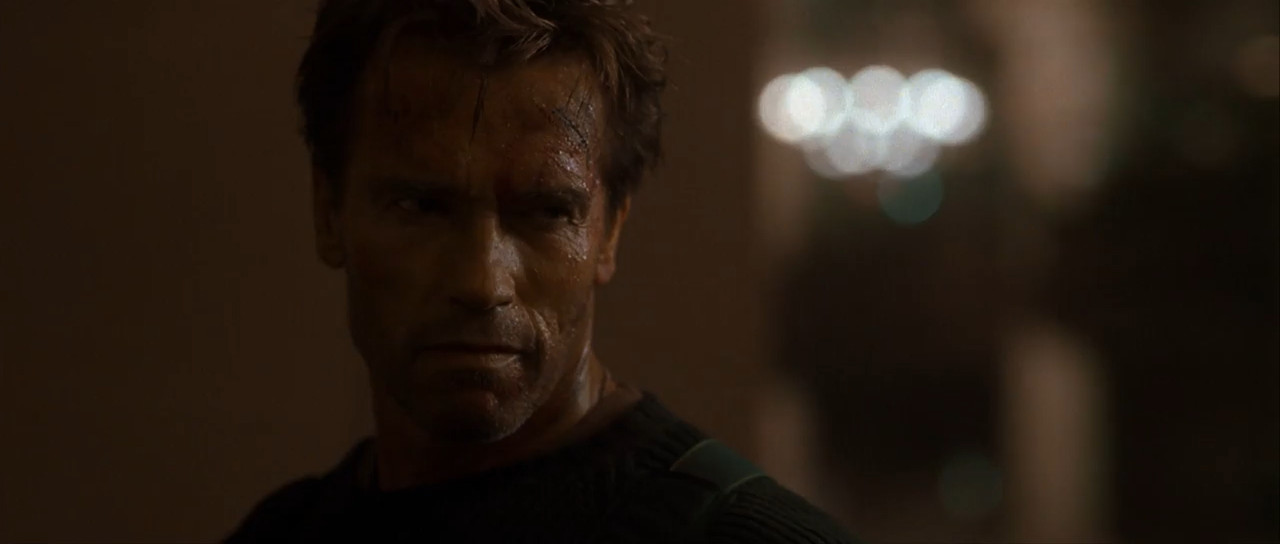 End of Days 1999 BluRay [Hindi + English] 480p 720p ESub Screenshot