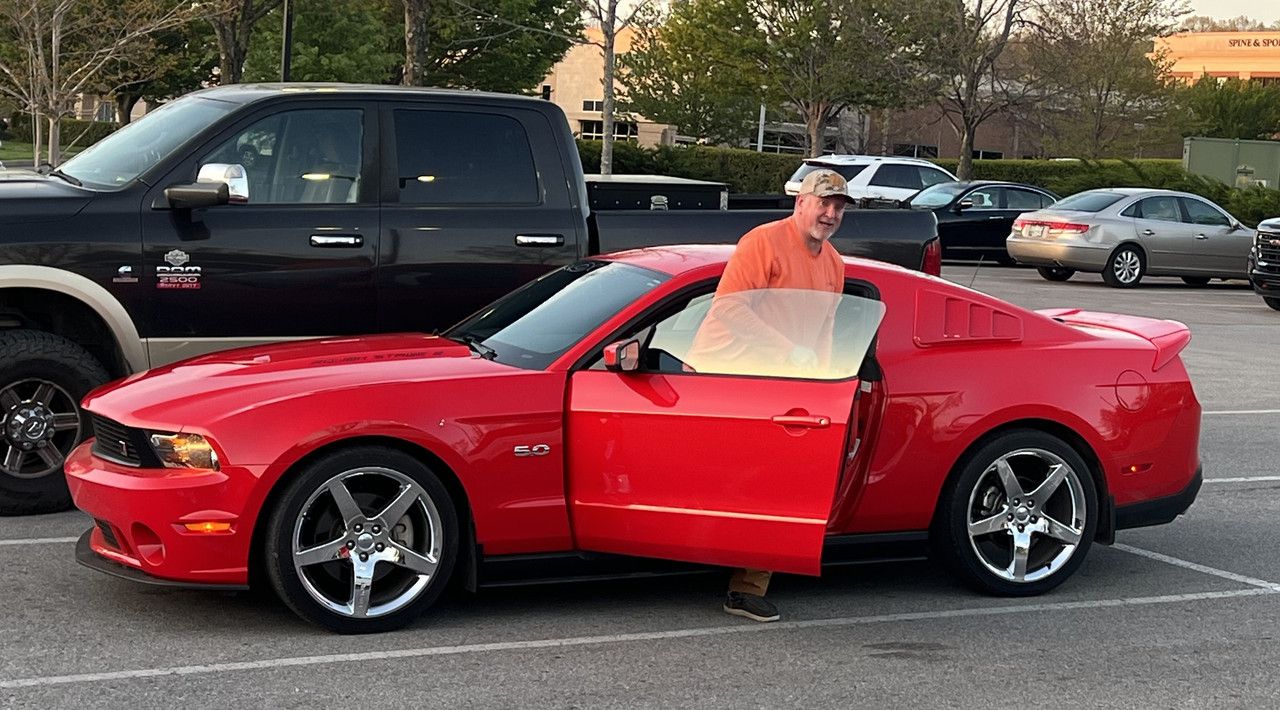 FC50AE0A-1BF6-4594-82E2-D3DFCB08BAC2