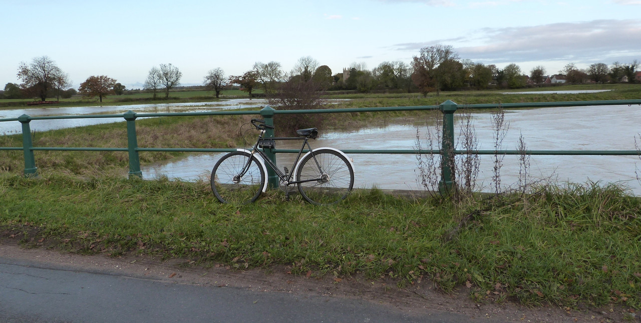 Carlton le Moorland floods 08.11 (1)