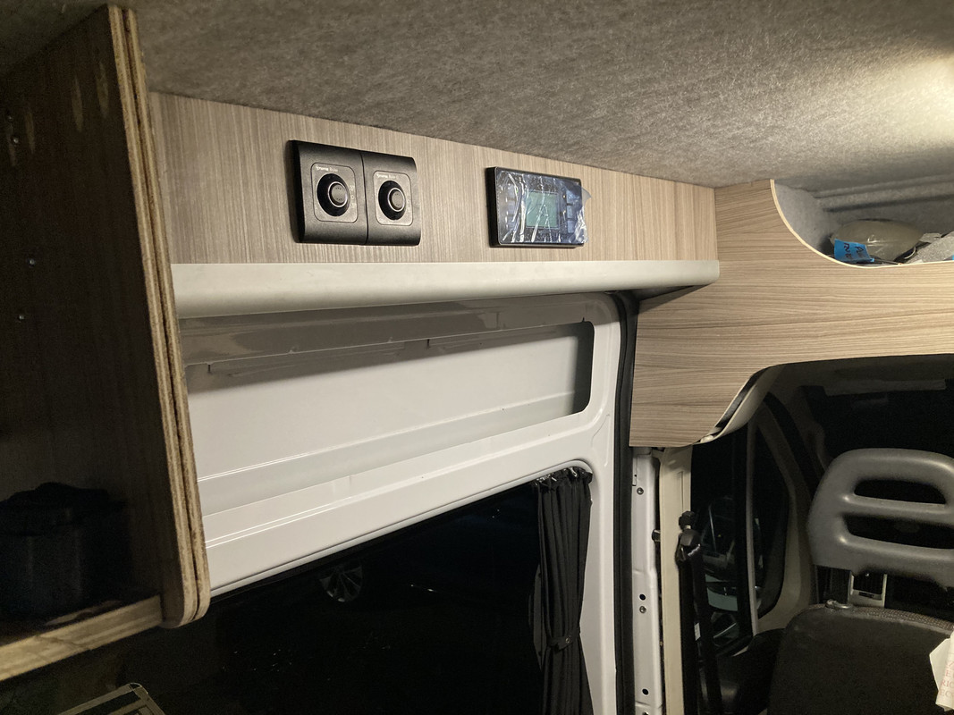 97763520-39A4-4212-9E1F-D6EDF42DDCE5