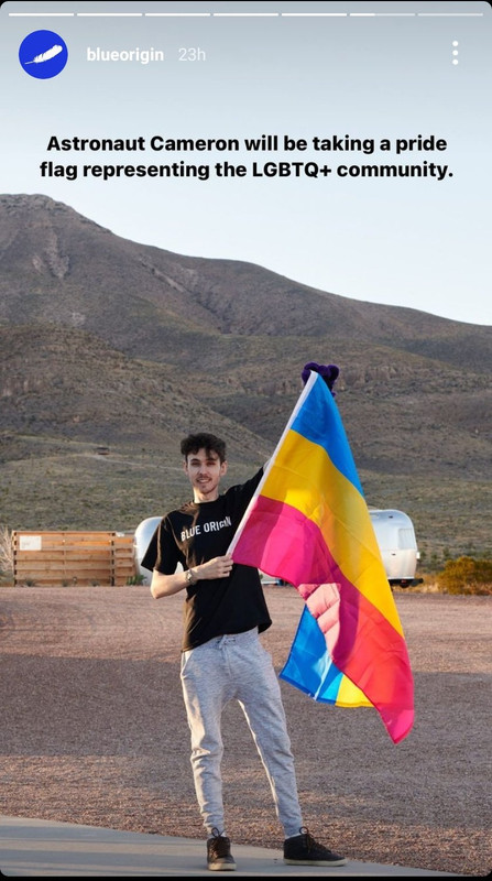 Conoce a Meeps Kitten, el primer astronauta pansexual y 