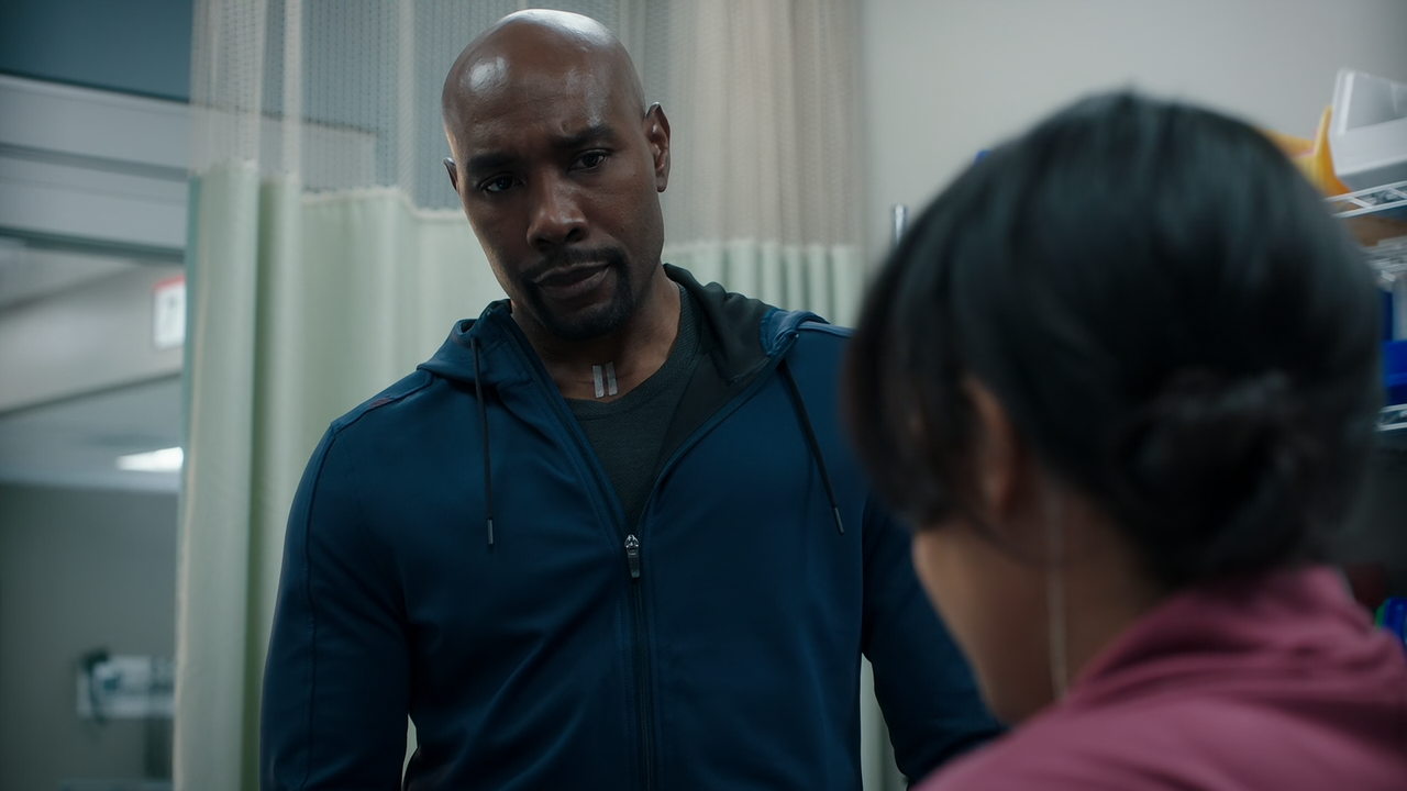 The.Resident.S04E09.Doors.Opening,.Doors.Closing.1080p.10bit.AMZN.WEB-DL.DDP5.1.HEVC-Vyndros.mkv_sna