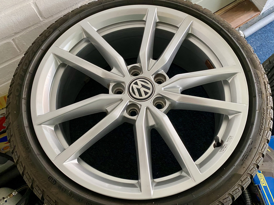 05DD7114-9751-4844-9BF4-BB8DC1390D49_1_201_a