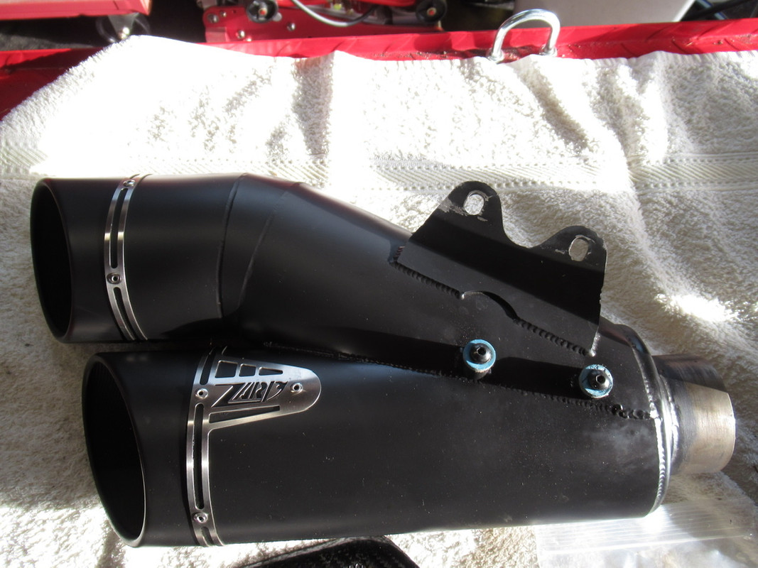 CDCAB950-B3EE-4302-B0D5-A3B31EFEB8A5