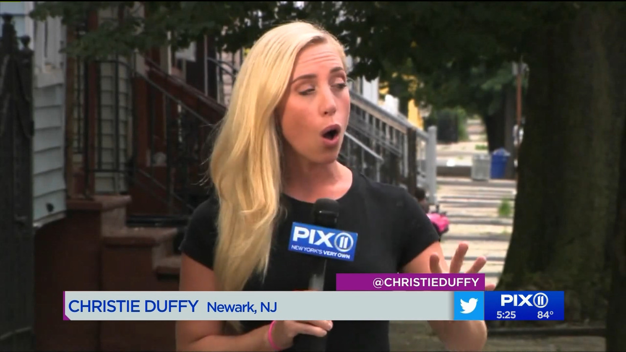 08.01 - 22.00.00 - PIX11 News at 5..ts_snapshot_00.31.20.268