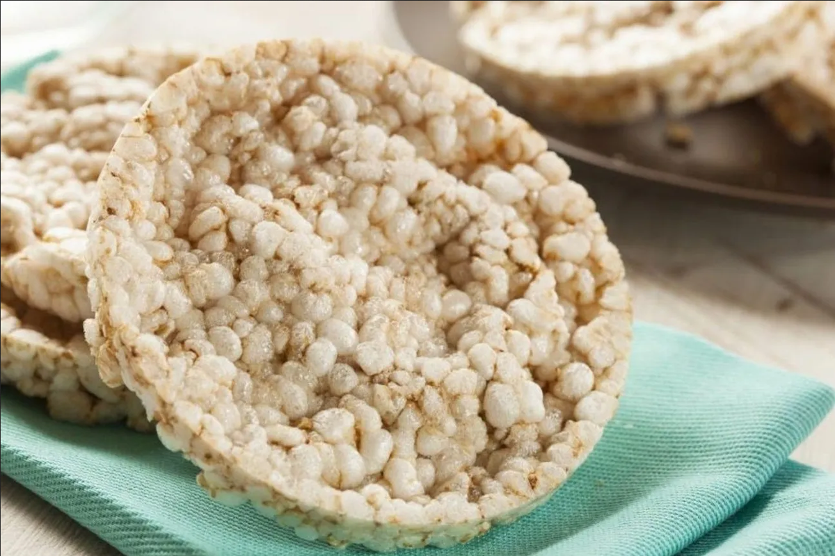 Galletas de arroz y quinoa: el snack ideal para energizarte