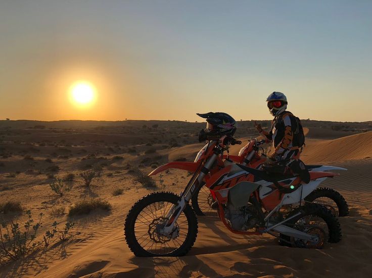 Motorcycle team parked at Hôtel Taddart